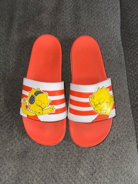 Adidas Simpson’s Adilette Comfort Slides Size 9 Women’s